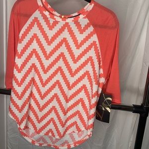 Absolutely Famous Coral Chevron Top Size: Medium